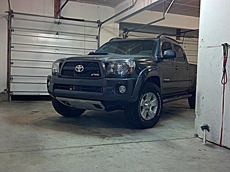 Toyota Tacoma 2.jpg