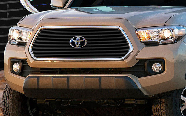 Toyota-Tacoma-2016-BilletGrille-Black_75_cef0f585667bcb5b99a9c10cd001a7a3311cf798.jpg