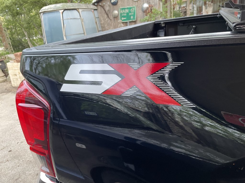 Toyota Tacoma 2023 SX.jpg