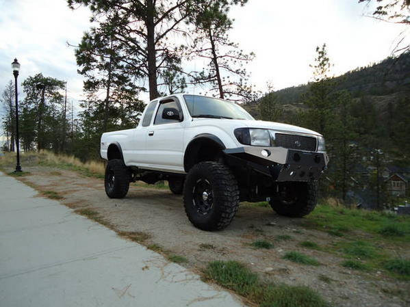Toyota Tacoma.jpg