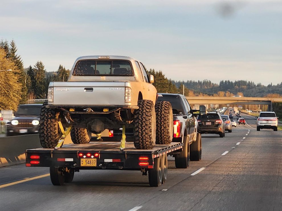 toyota tacoma spot.png