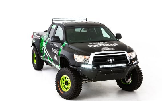 Toyota-Tundra-SEMA-Pre-Runner-front-thre_4e72fc07a7481eaf5813f0bdcc4ce8eca04ff001.jpg