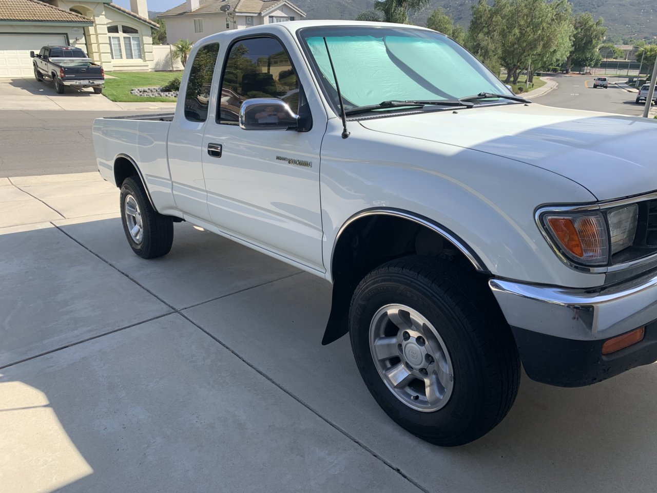 Toyota1.jpg