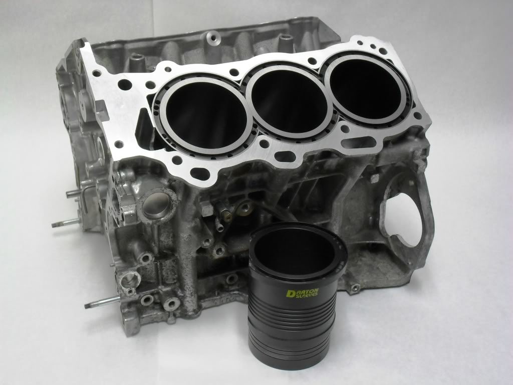 Darton 900-300 MID Wet Cylinder Sleeve Kit for Toyota Tundra 3UR V8 