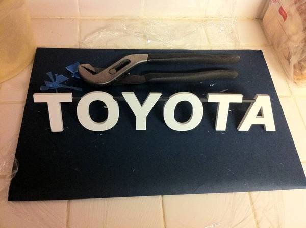 toyota20_6b1cba5971fc430220aa9d893a7dd64d5b1622f2.jpg