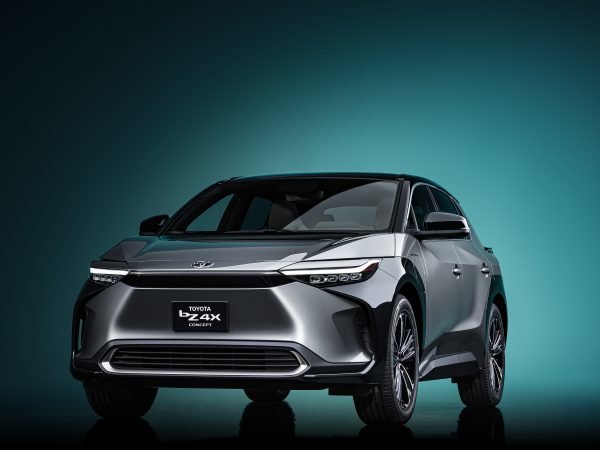 Toyota_bZ4X_Concept_004-600x450.jpg