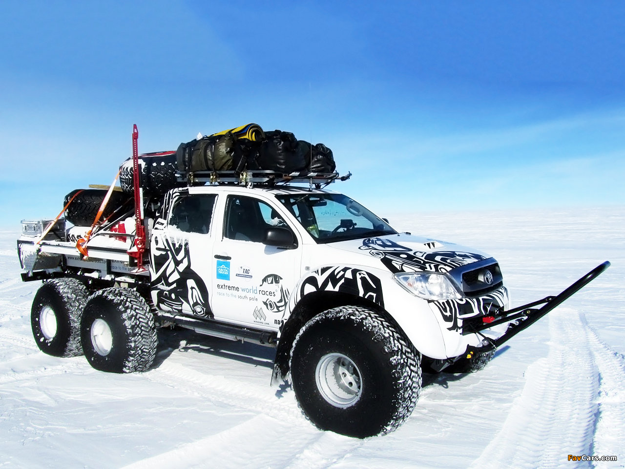 toyota_hilux_2010_wallpapers_3.jpg