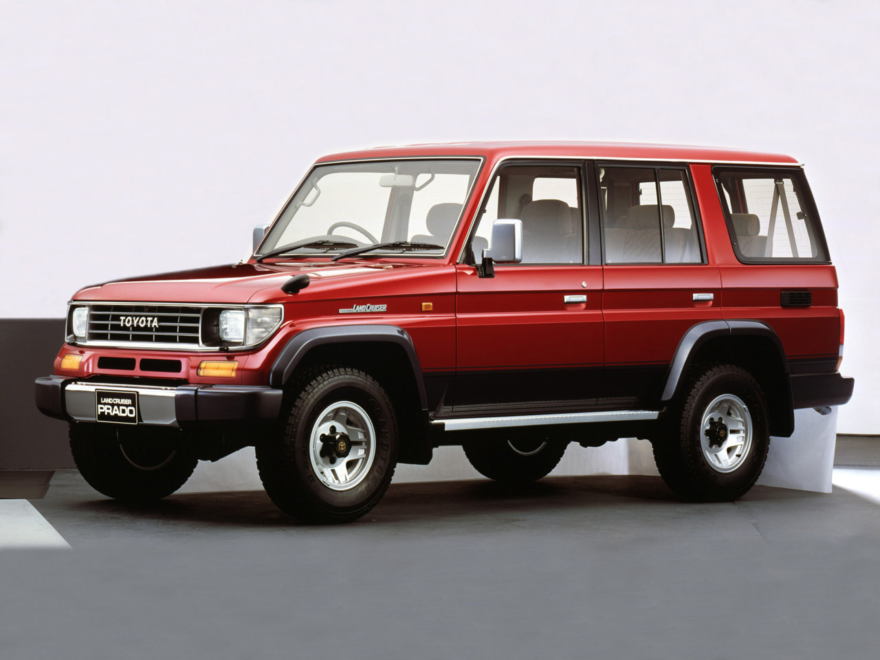 toyota_land_cruiser_prado_station_wagon_sx_3.jpg