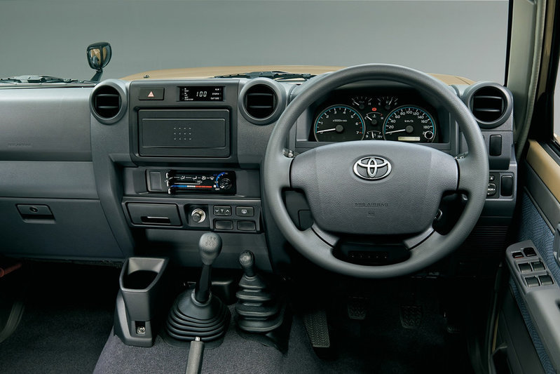 toyota_land_cruiser_van_30th_anniversary_jp-spec-970x647-c.jpg