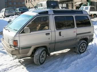 toyota_lite_ace__75ac346dcc0e5b078055c67b8f9f869769718d68.jpg