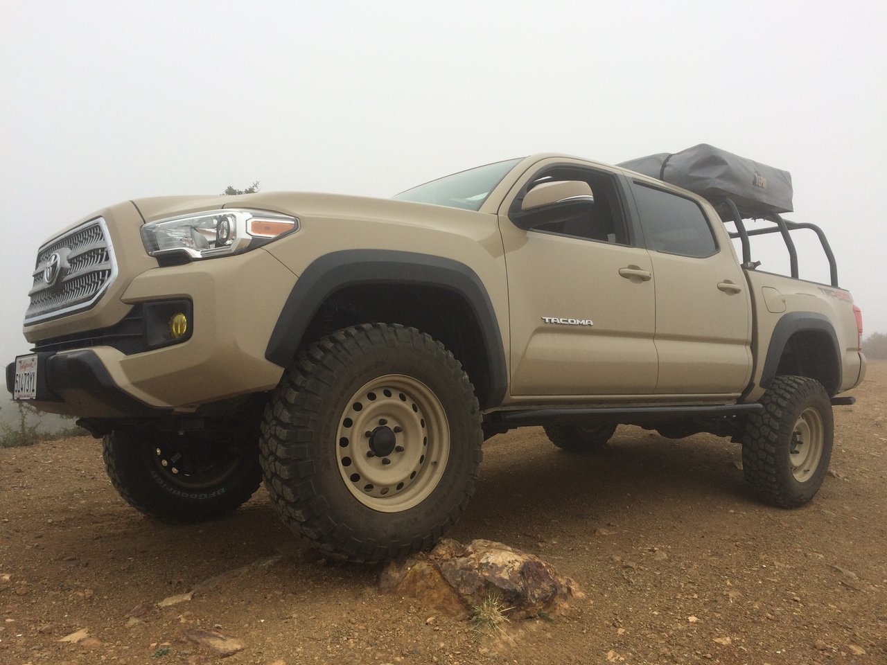 Toyota_Tacoma_2016_255_80_R17_6_090517.jpg