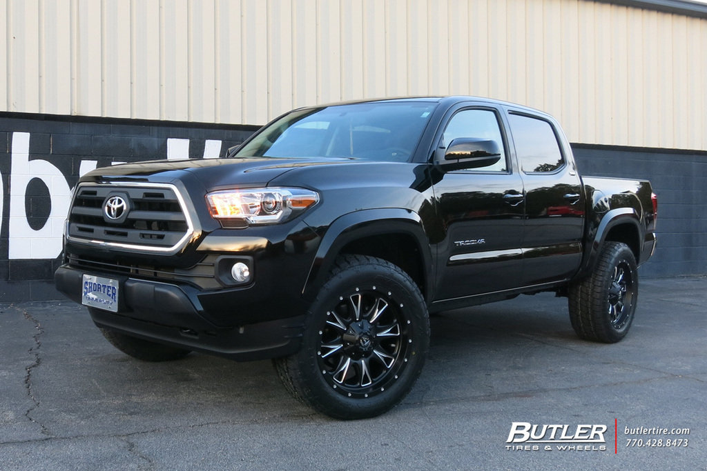Toyota_Tacoma_with_20in_Fuel_Throttle_Wh_af9dea44fbd650ed83990507e0fb4fa716a09c2f.jpg