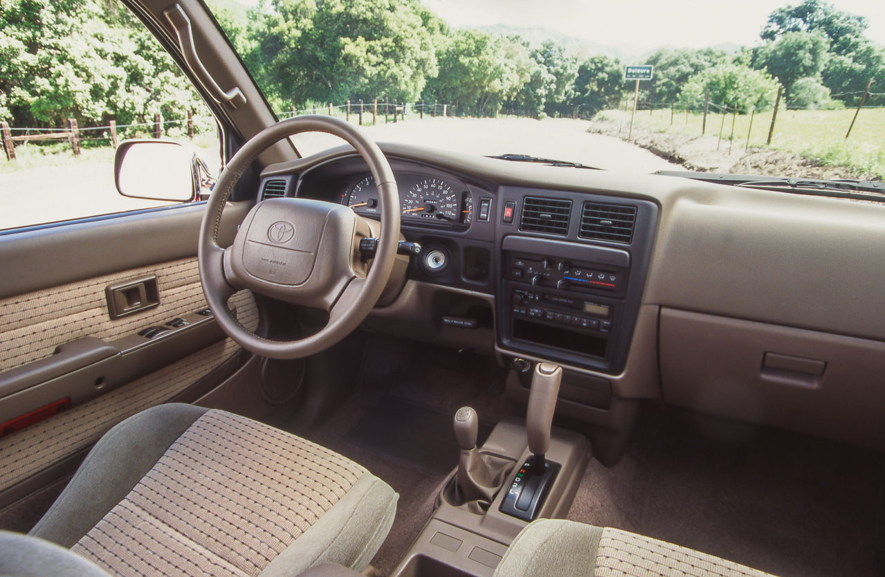 toyota_tacoma_xtracab_4wd_3.jpg