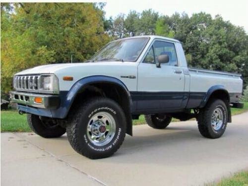 toyota_truck_79_2M4_05.jpg