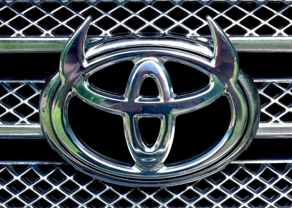 ToyotaDevilEmblem_zpsd030a512_836fd333a1afc4c4954301fe5d2acce2646fa31f.jpg