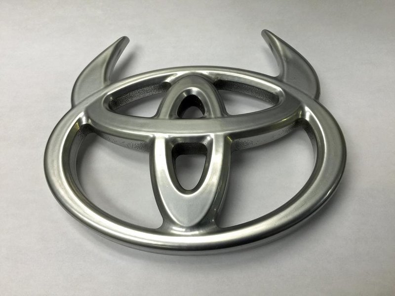 ToyotaEmblem.jpg