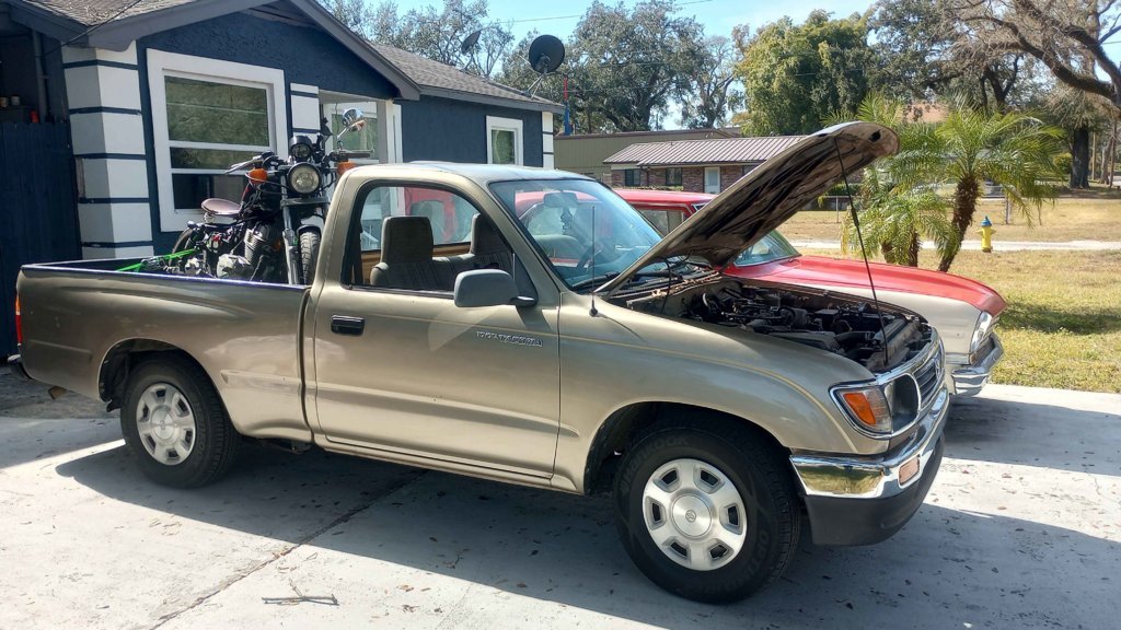 toyotaTacoma.jpg