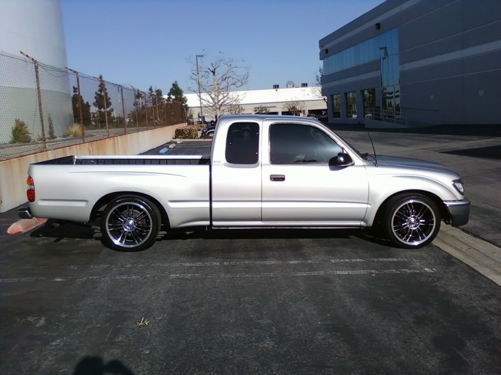 toyotatacoma012_2af06b4fd88195adfba4802dc17ebfb2a77bf2be.jpg