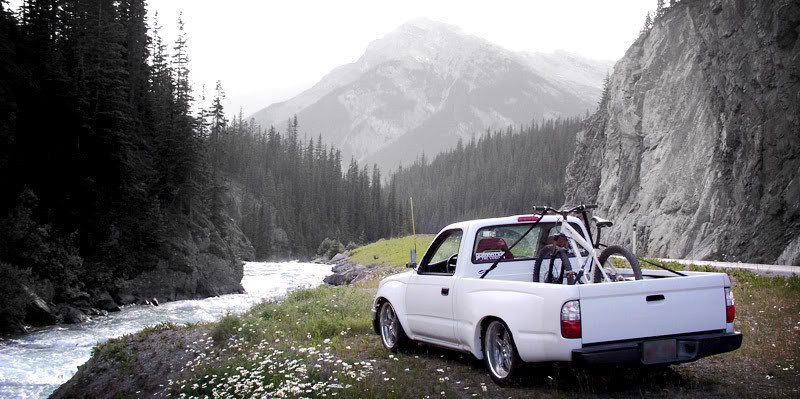 ToyotaTacomaBike_5730b89adf6e050b8e85d32d4adb029e3089d003.jpg