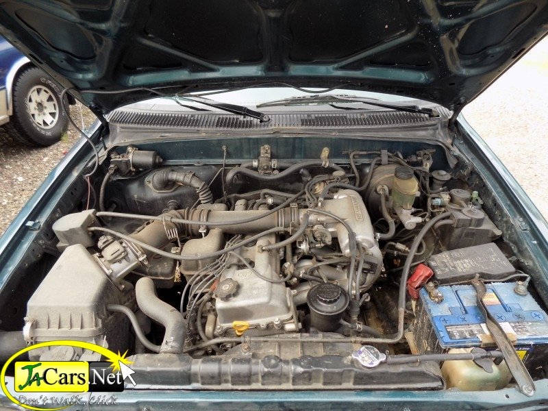 toyotatacomaunderhood2.jpg