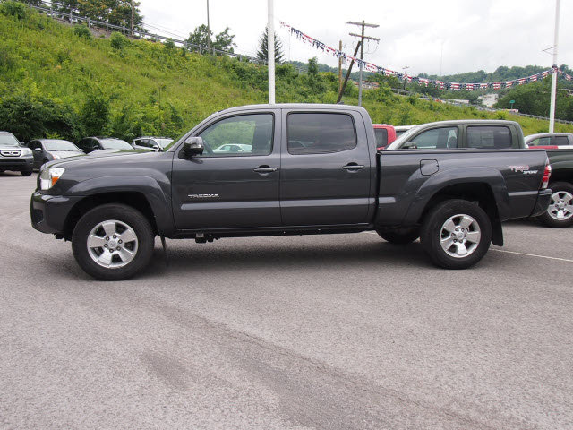 toyotrdsport2_zpscf86be52_164f31789a1e983c0f21caabc2fa06a3f4ea60ce.jpg