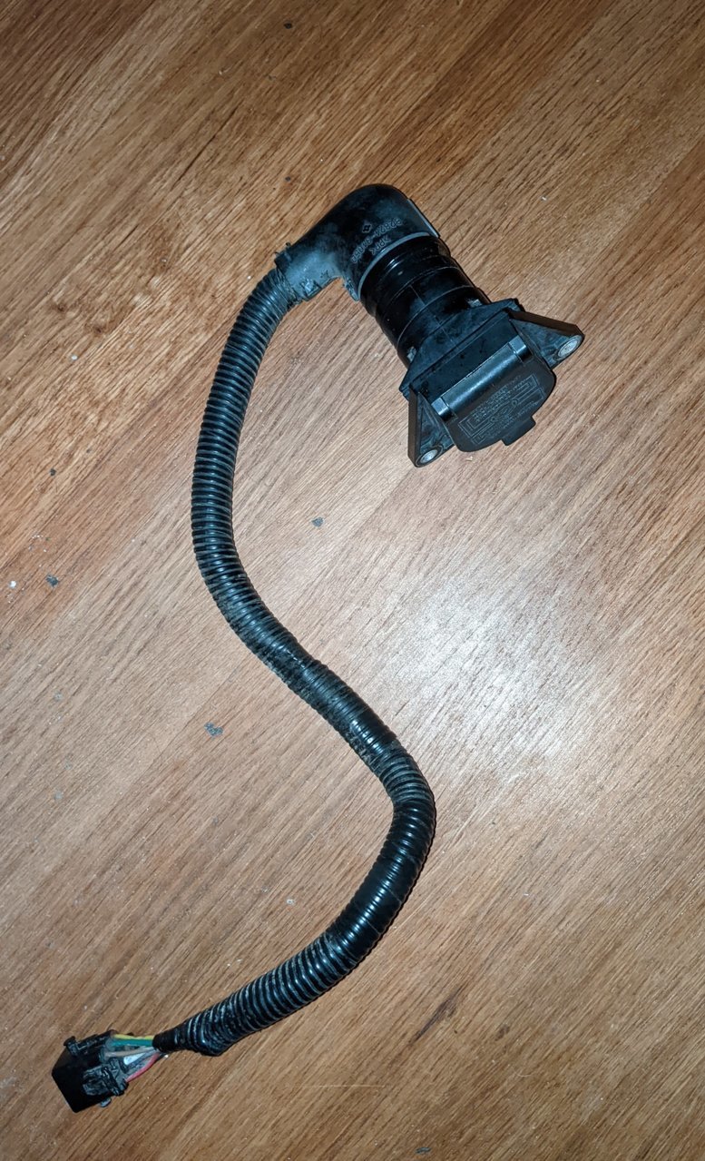 trailer harness.jpg