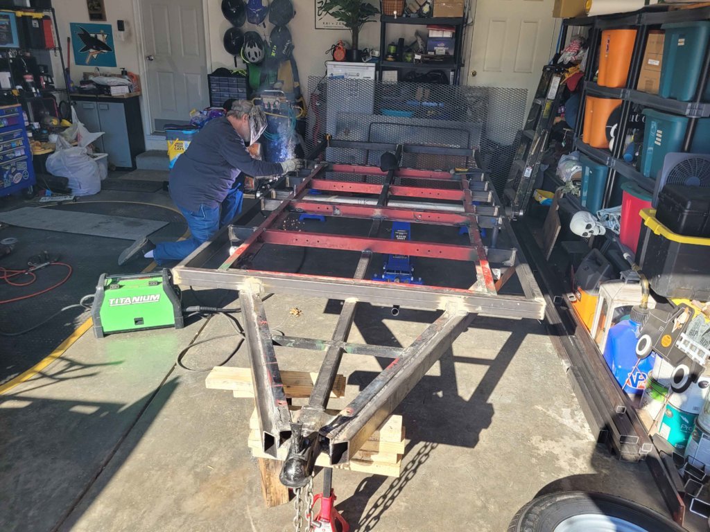 trailer lynn.jpg