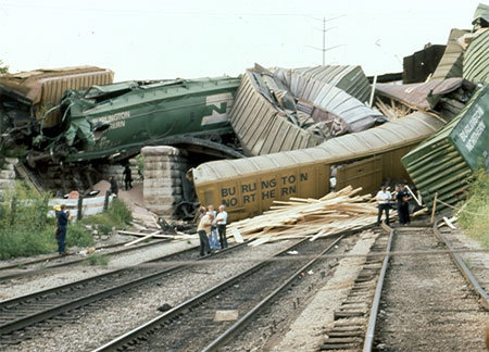 train%20wreck[1].jpg