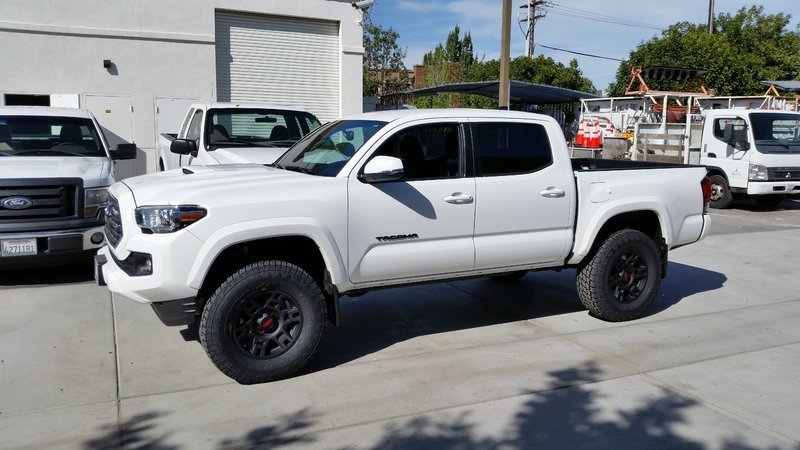 TRD Pro Black Wheels.jpg