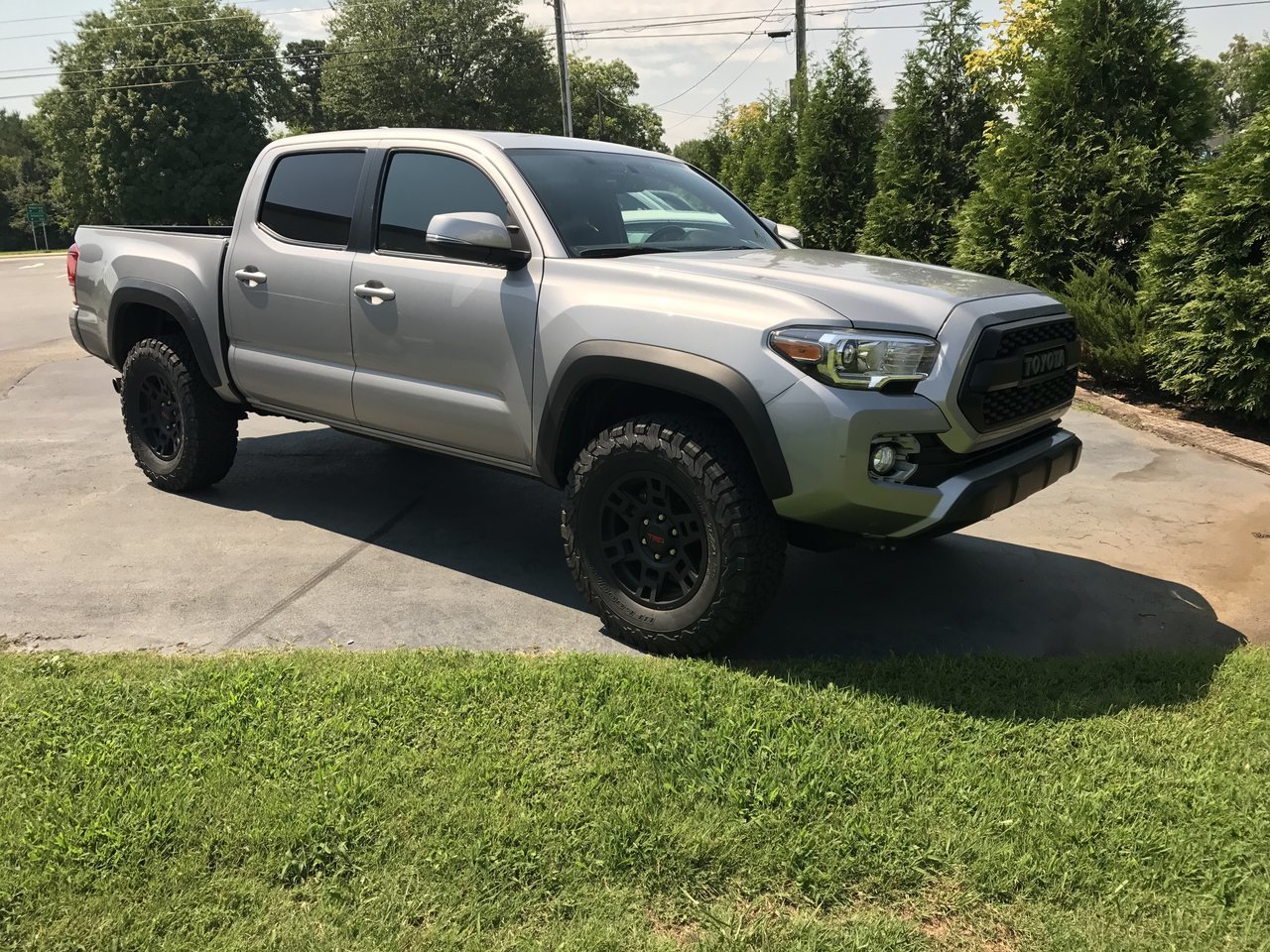 TRD PRO.jpg