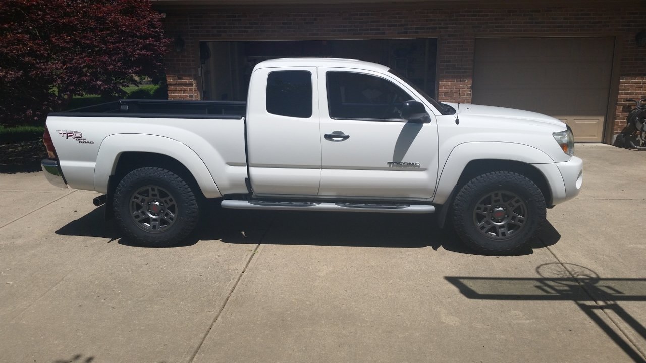 TRD-Pros-on-Tacoma_fec719b2389c9ba6c93ddb29f200d12a8762ca69.jpg