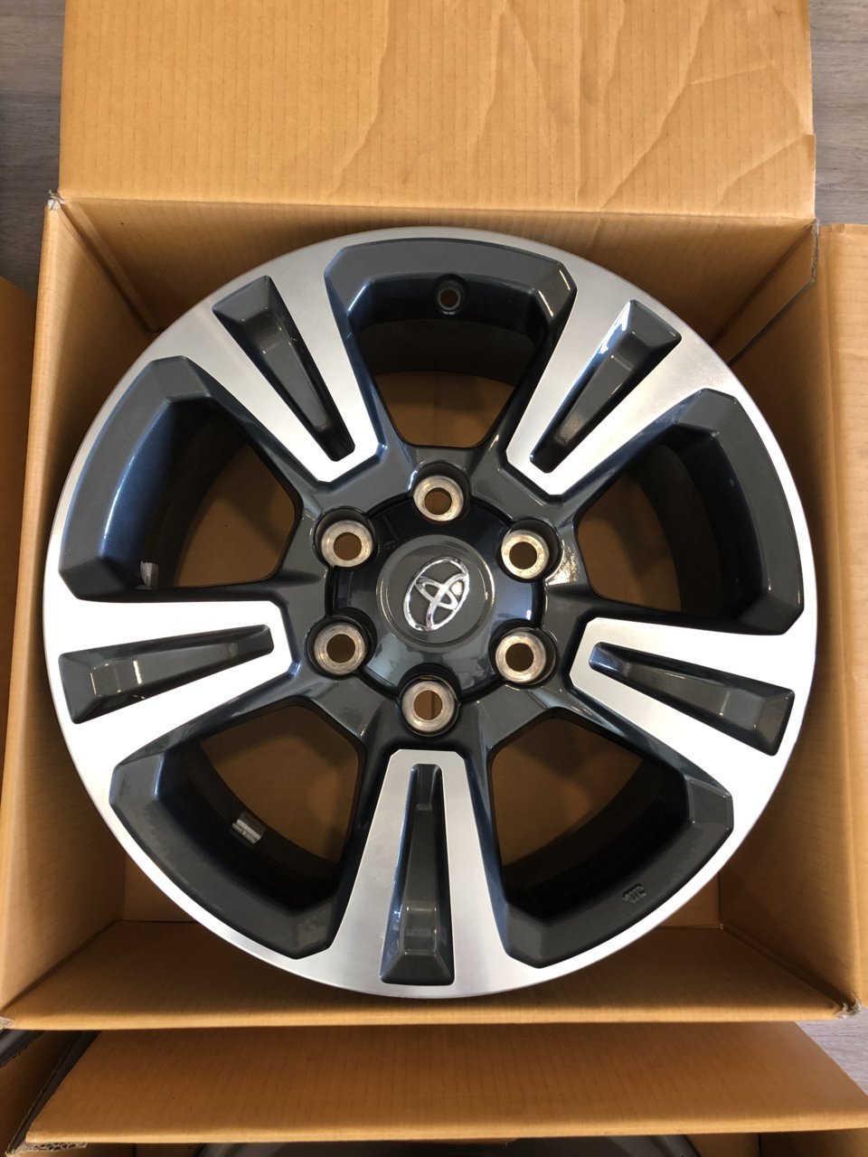 TRD Sport Wheels 5.jpg