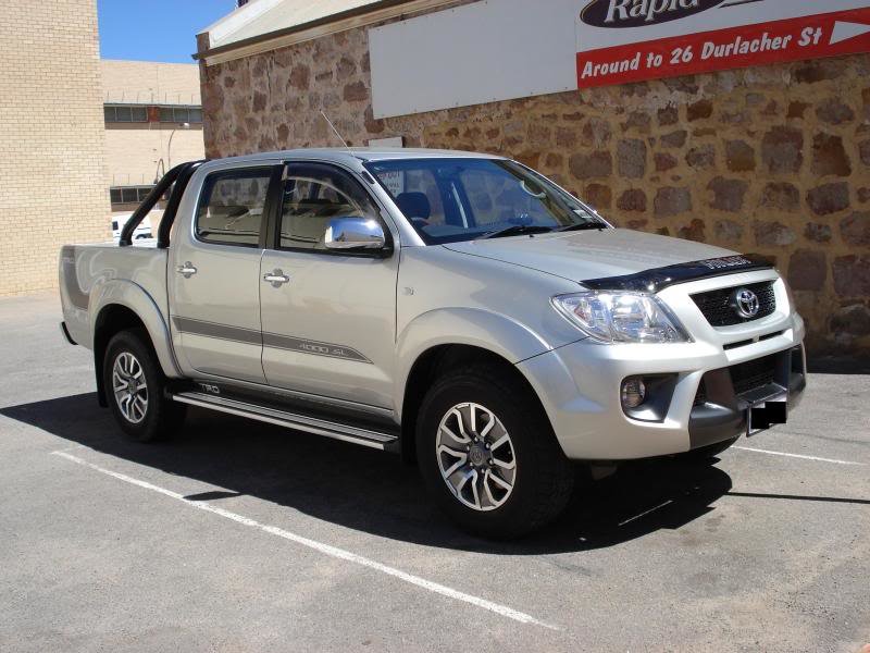 TRDHilux001_4d002abd1363b15d4374b45723a3a2443ea8847e.jpg