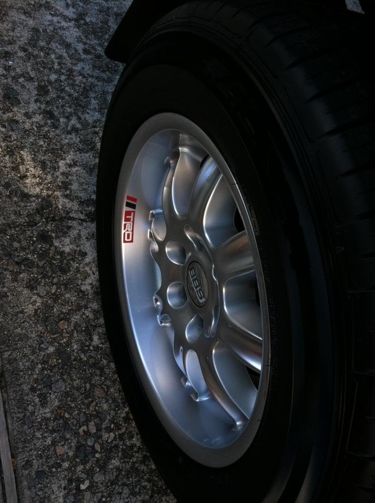 TRDwheeldecal_zpse087306e_ed43631f66b14debfaf791cabc790cfd1d1f4688.jpg