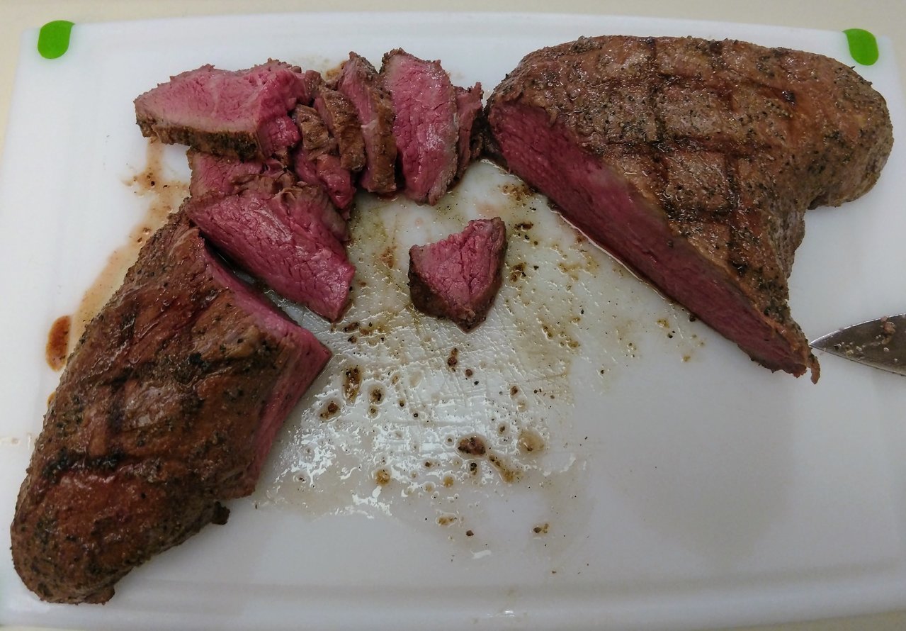 Tri Tip carve.jpg