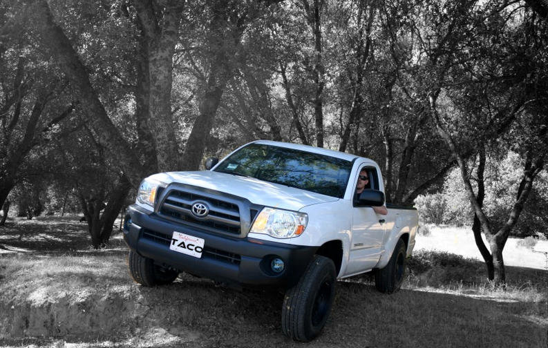 TRUCK-1.jpg