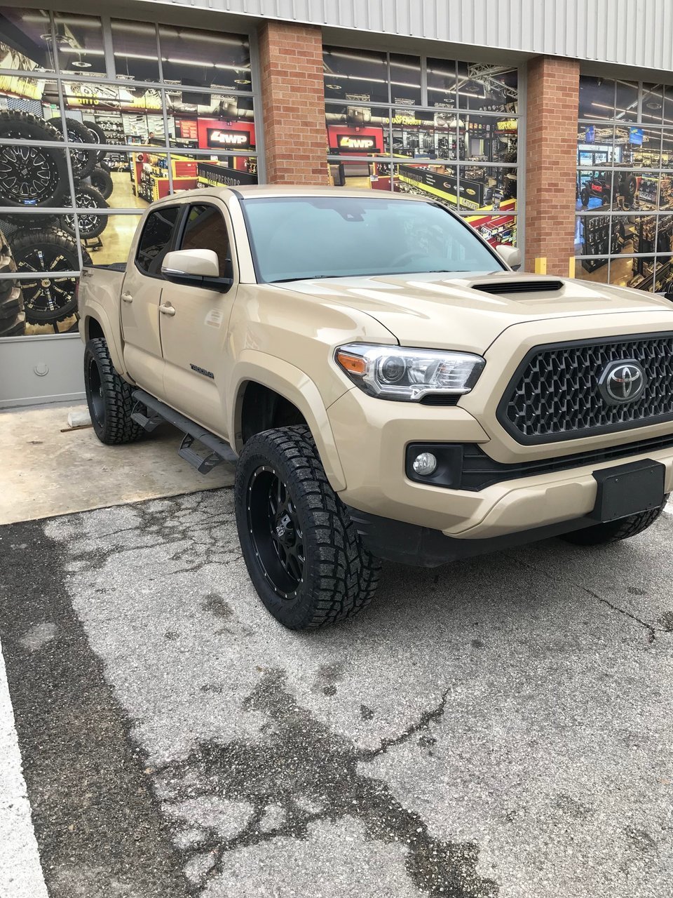 truck 2.jpg