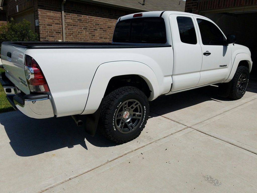 Truck%20New%20Wheels%20and%20Tires%203_z_02c5cc1b0ea83e9f51b68d64cb7228b1ca4a308d.jpg
