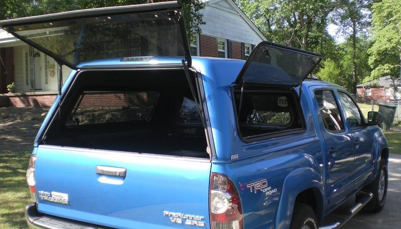 TRUCK CAMPER SHELL 002.jpg