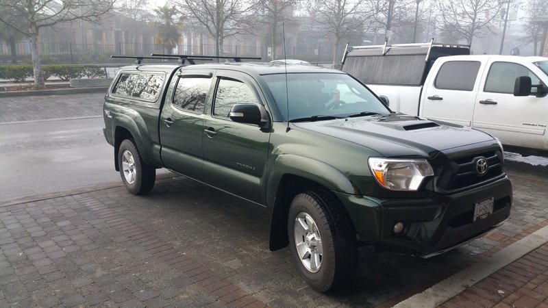 truck canopy pic.jpg