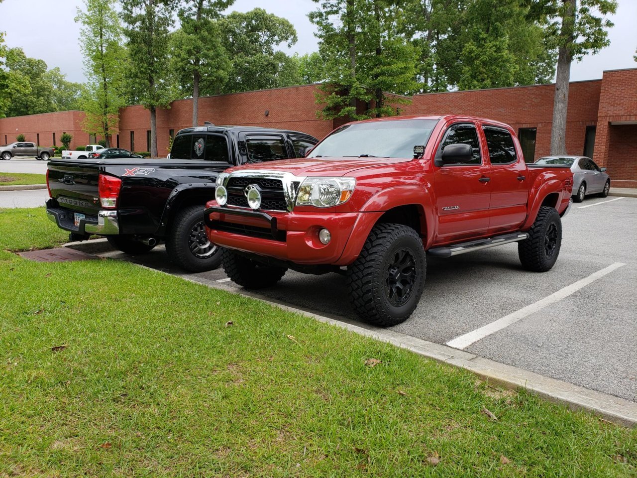 truck grill.jpg