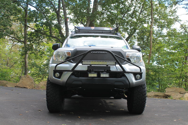 truck in gorge 025.jpg