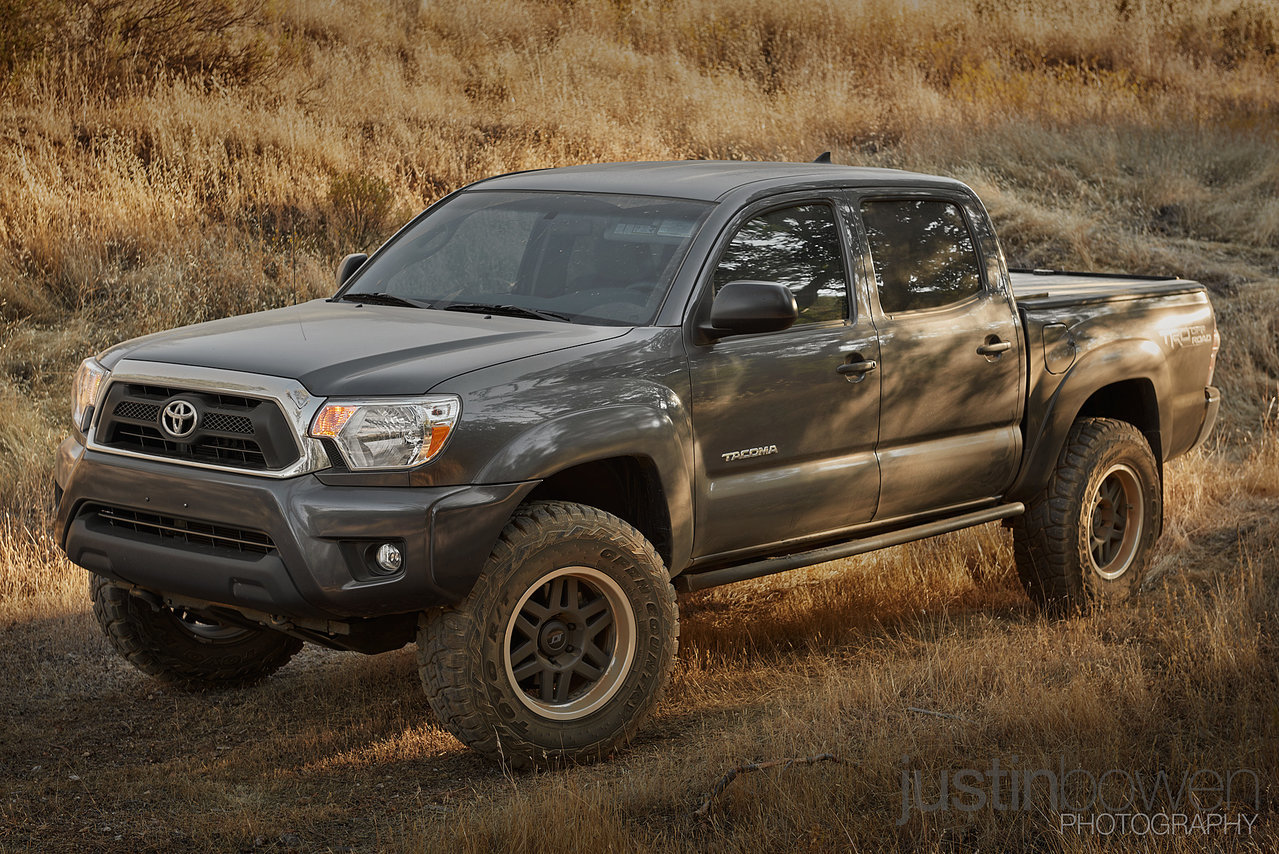Truck in Grass 1.jpg