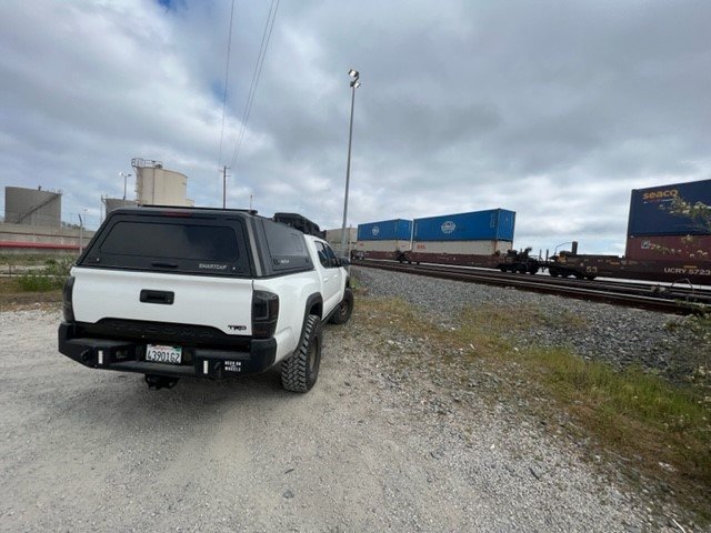 truck in rail.jpg