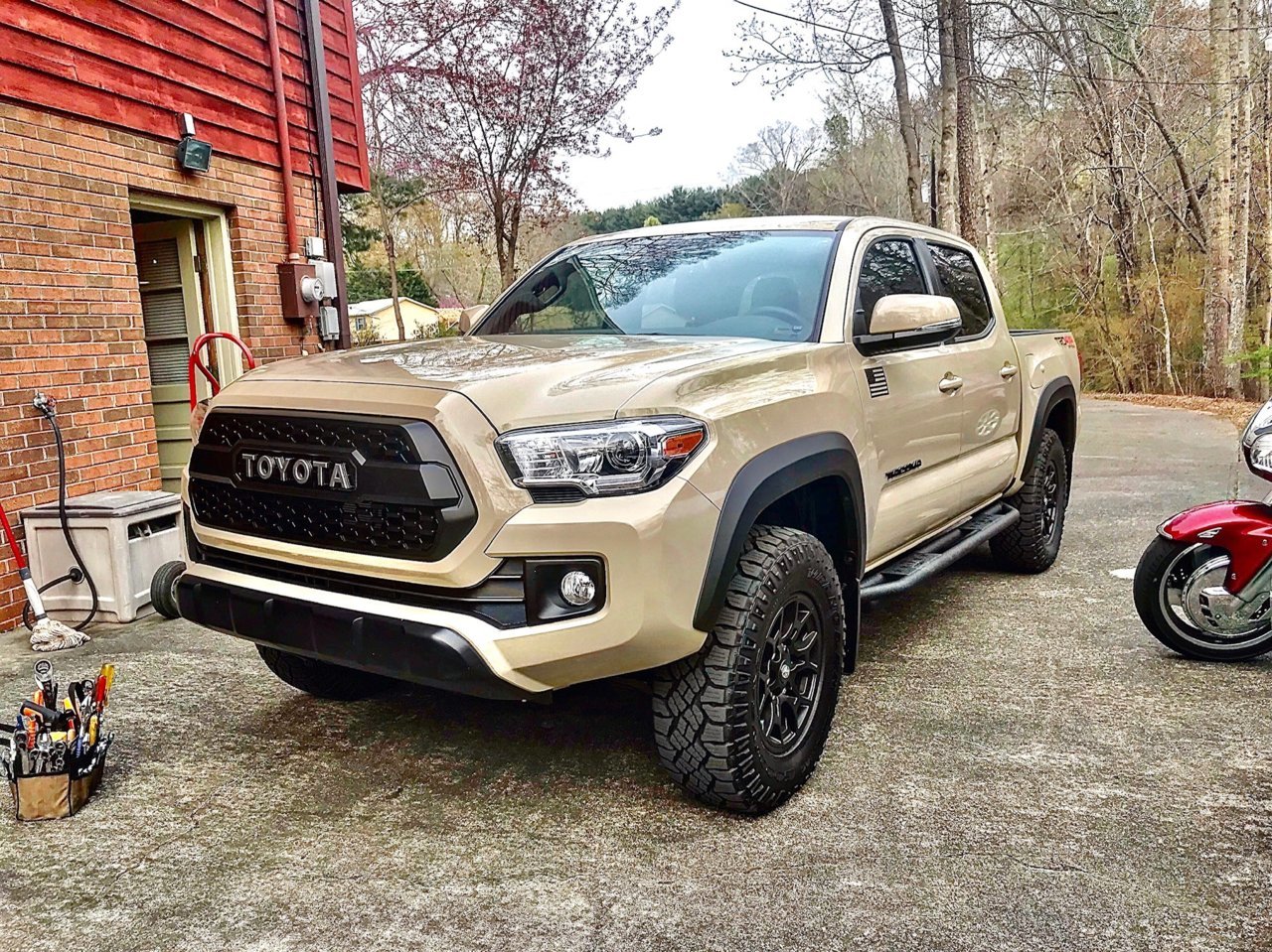 Truck.jpg
