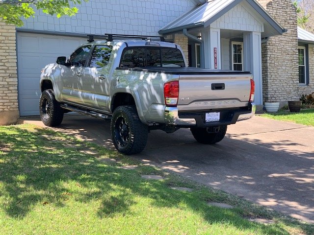 Truck.jpg