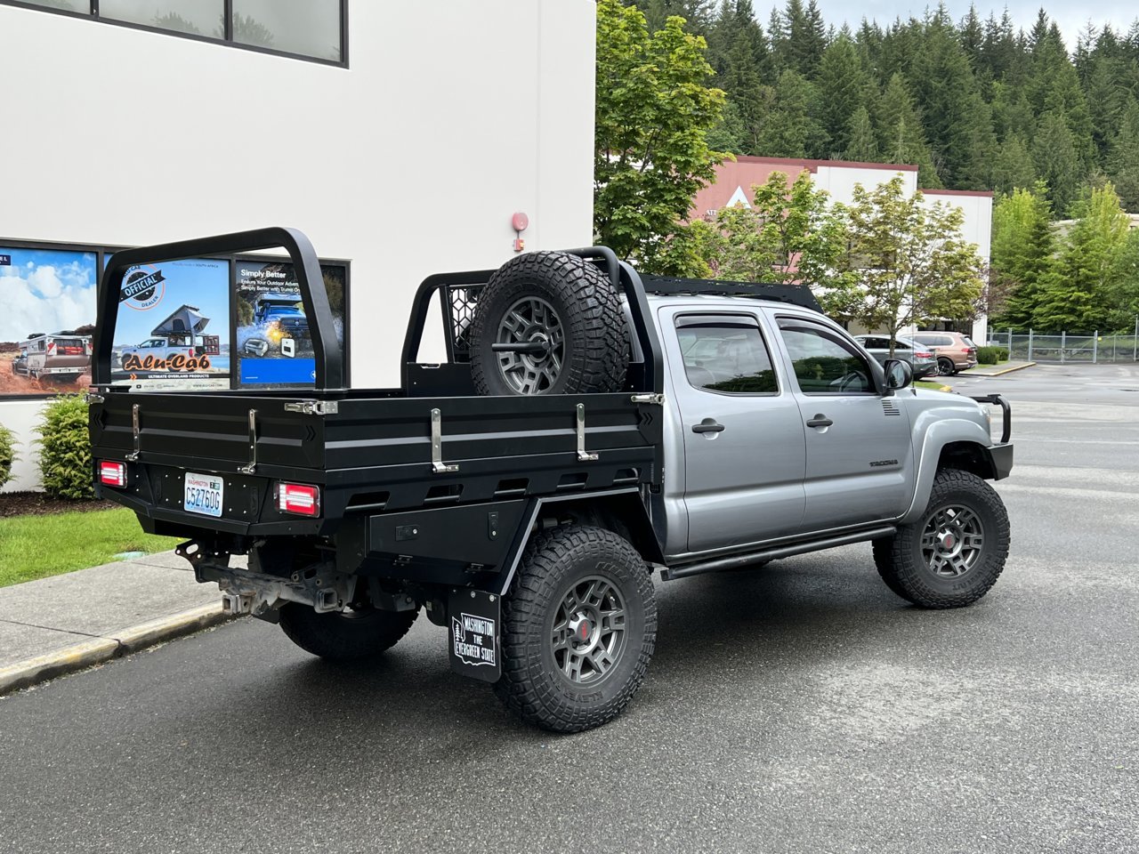 Truck.jpg