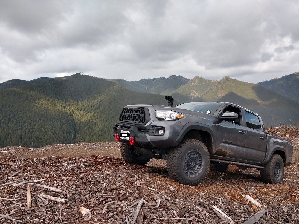 truck-mountains-1.jpg