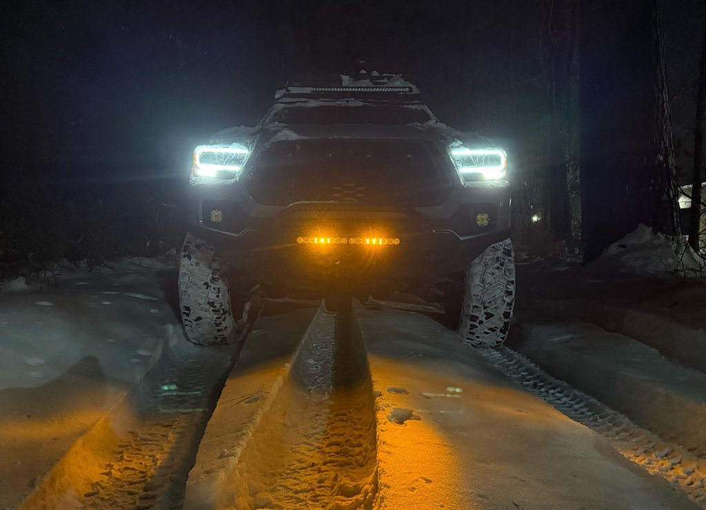 truck-snow-2-m.jpg