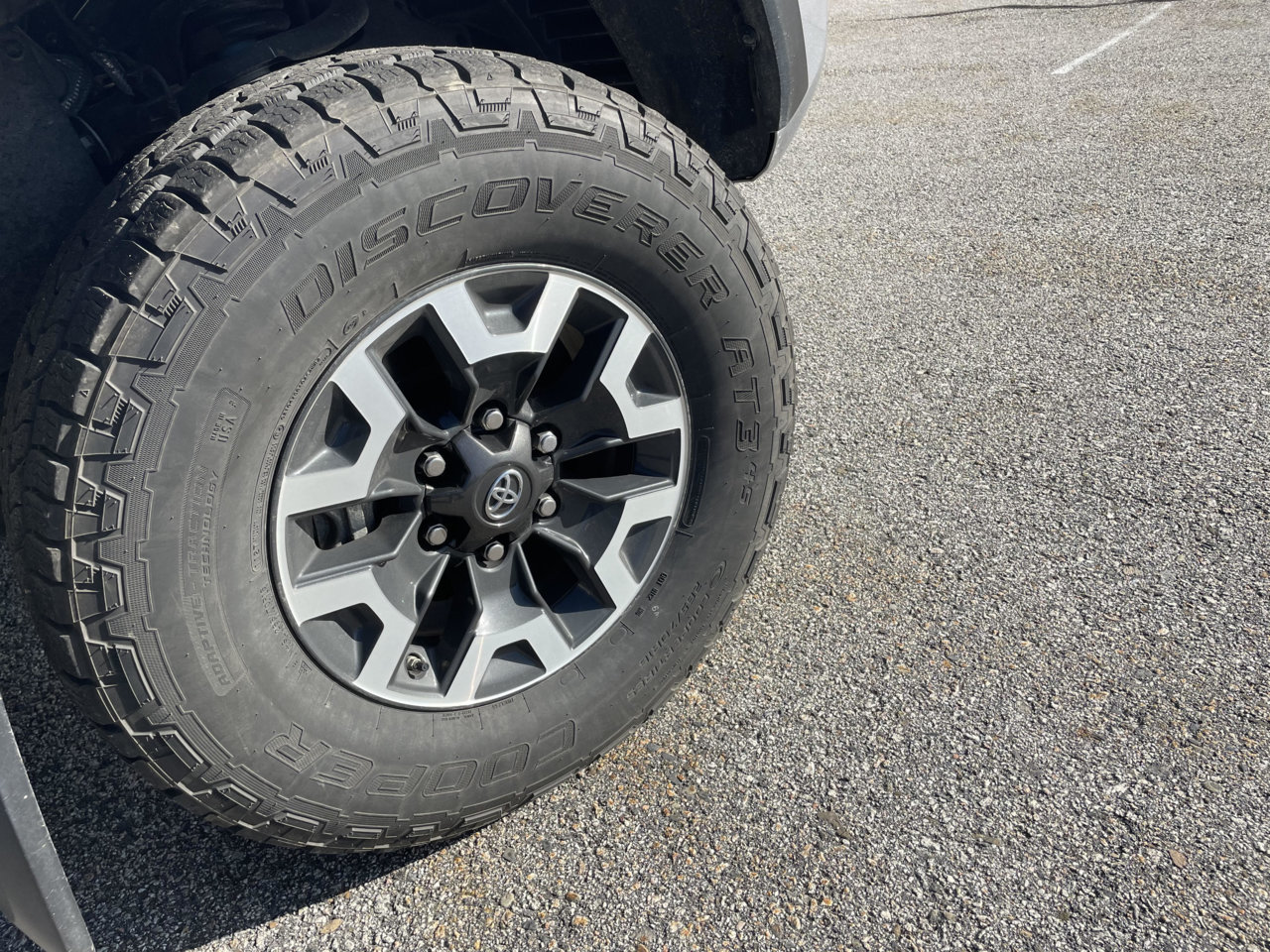 truck tire.jpg